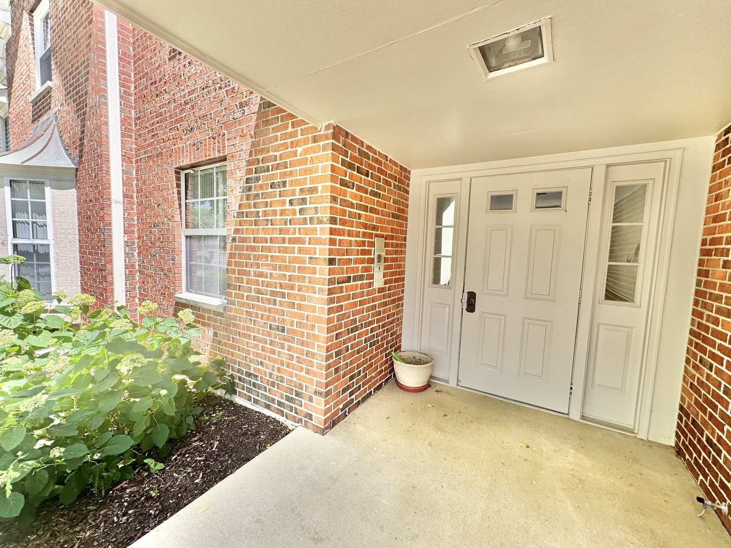 21 Ashburn Court AV1