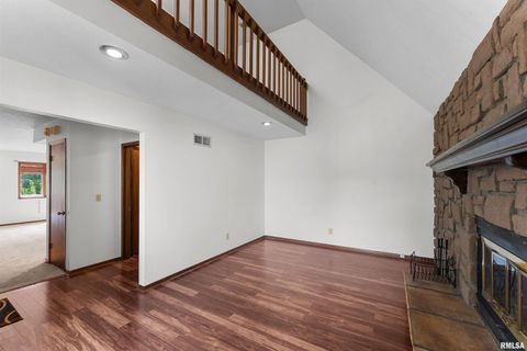 Tiny photo for 3075 WILLOWWOOD Drive, Bettendorf, IA 52722 (MLS # QC4266699)