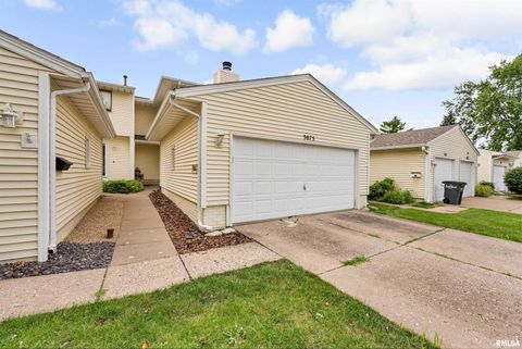 Photo of 3075 WILLOWWOOD Drive, Bettendorf, IA 52722 (MLS # QC4266699)