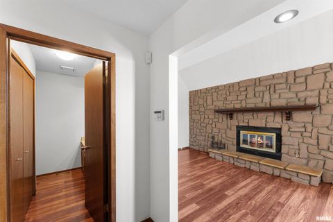 Tiny photo for 3075 WILLOWWOOD Drive, Bettendorf, IA 52722 (MLS # QC4266699)