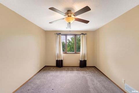 Tiny photo for 3075 WILLOWWOOD Drive, Bettendorf, IA 52722 (MLS # QC4266699)