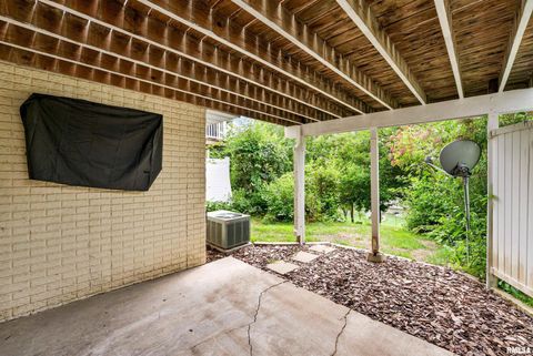 Tiny photo for 3075 WILLOWWOOD Drive, Bettendorf, IA 52722 (MLS # QC4266699)