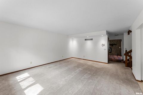 Tiny photo for 3075 WILLOWWOOD Drive, Bettendorf, IA 52722 (MLS # QC4266699)