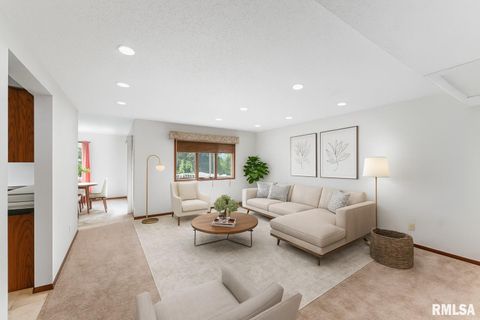 Tiny photo for 3075 WILLOWWOOD Drive, Bettendorf, IA 52722 (MLS # QC4266699)