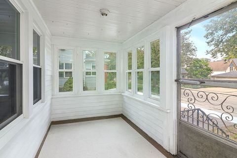 Tiny photo for 4952 Linscott Avenue, Downers Grove, IL 60515 (MLS # 12429770)