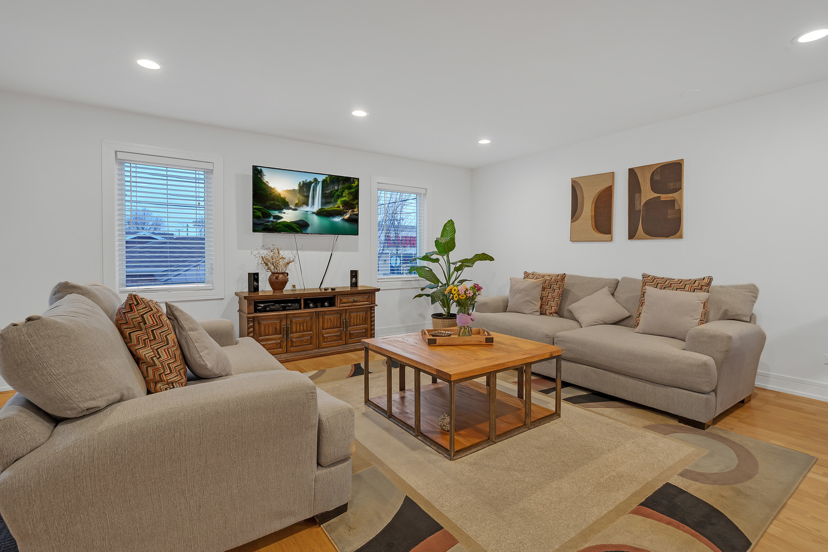 3144 N Normandy Avenue