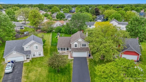 Tiny photo for 1314 Aspen Court, Elgin, IL 60120 (MLS # 12689557)