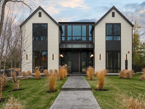 1106 Hohlfelder Road Glencoe IL 60022