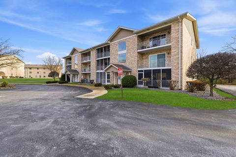 Tiny photo for 16032 Crystal Creek Drive #1A, Orland Park, IL 60462 (MLS # 12597232)