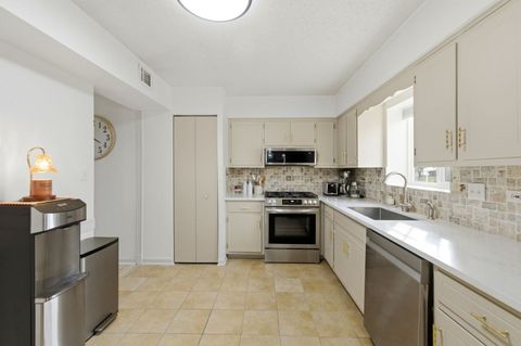 Tiny photo for 16032 Crystal Creek Drive #1A, Orland Park, IL 60462 (MLS # 12597232)