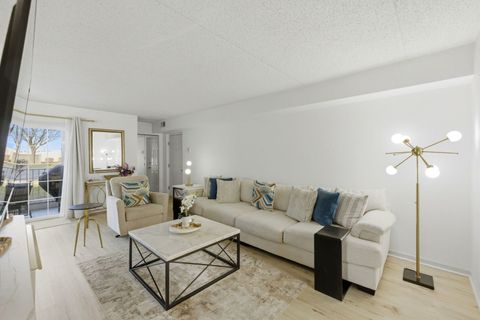 Tiny photo for 16032 Crystal Creek Drive #1A, Orland Park, IL 60462 (MLS # 12597232)