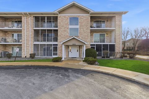 Tiny photo for 16032 Crystal Creek Drive #1A, Orland Park, IL 60462 (MLS # 12597232)