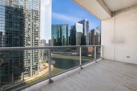 Tiny photo for 333 N Canal Street #1403, Chicago, IL 60606 (MLS # 12534210)
