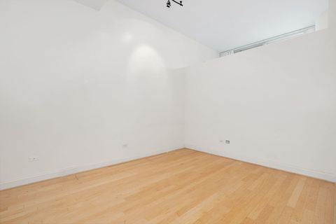 Tiny photo for 333 N Canal Street #1403, Chicago, IL 60606 (MLS # 12534210)