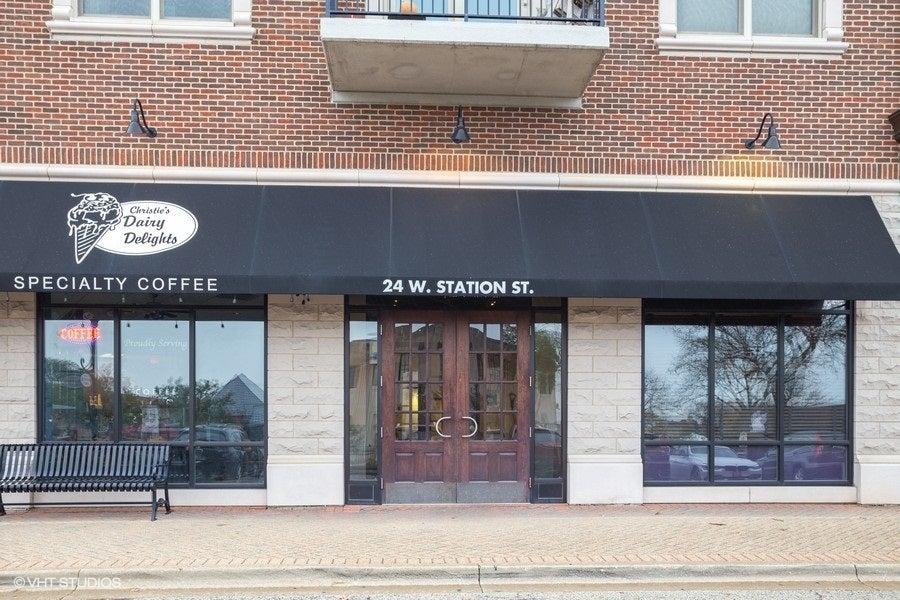 24 W Station Street 413W