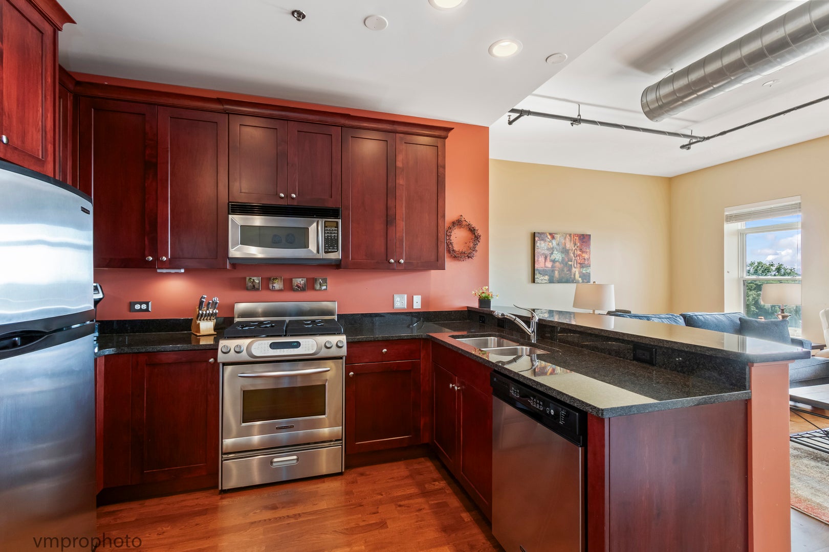 24 W Station Street 413W