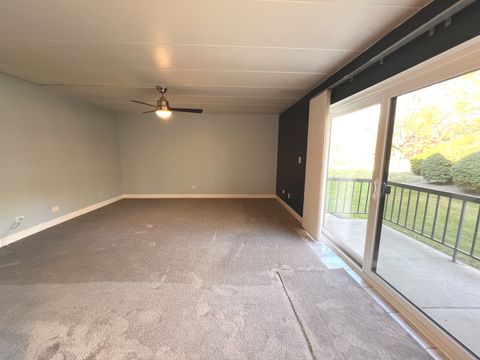 Tiny photo for 210 E Fountainview Lane #1A, Lombard, IL 60148 (MLS # 12511464)