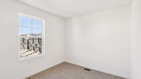 Tiny photo for 551 Yosemite Way, Mundelein, IL 60060 (MLS # 12561562)