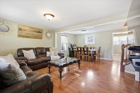 Tiny photo for 454 N Cedar Avenue, Wood Dale, IL 60191 (MLS # 12506544)