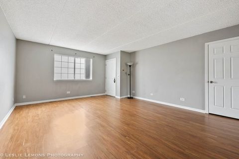 Tiny photo for 1338 S Lorraine Road #A, Wheaton, IL 60189 (MLS # 12590877)