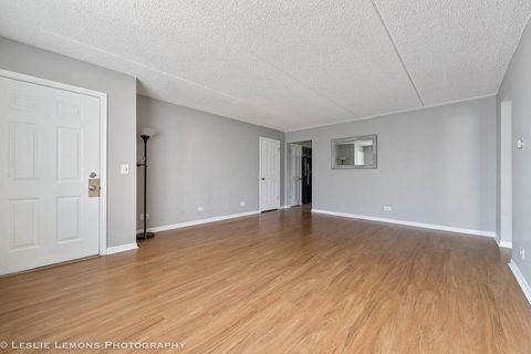 Tiny photo for 1338 S Lorraine Road #A, Wheaton, IL 60189 (MLS # 12590877)
