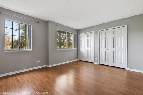 Tiny photo for 1338 S Lorraine Road #A, Wheaton, IL 60189 (MLS # 12590877)