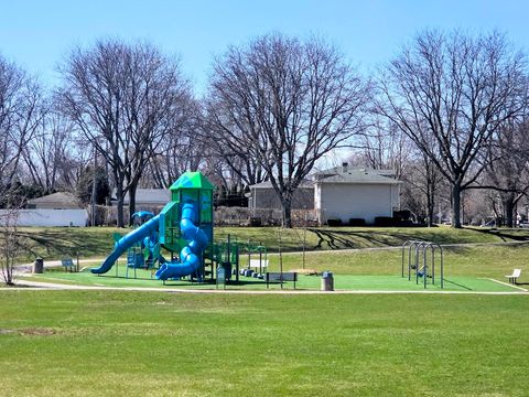 Tiny photo for 1338 S Lorraine Road #A, Wheaton, IL 60189 (MLS # 12590877)