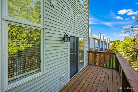 Tiny photo for 255 Charlotte Court, Cary, IL 60013 (MLS # 12634337)