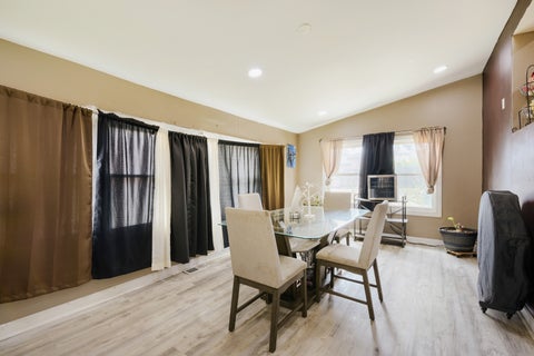 Tiny photo for 15318 Hastings Drive, Dolton, IL 60419 (MLS # 12704190)