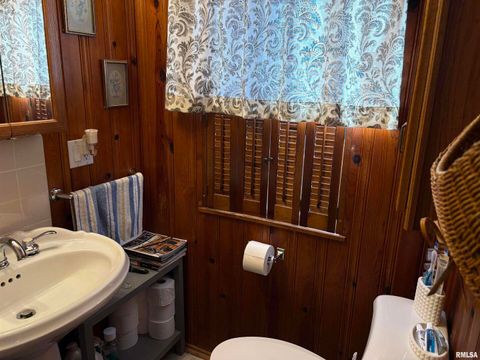 Tiny photo for 831 E 5TH Street, Centralia, IL 62801 (MLS # EB460216)