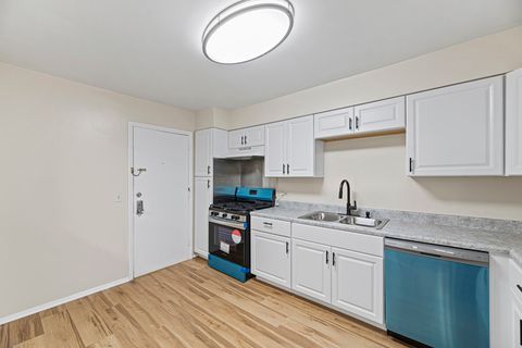 Tiny photo for 10369 Dearlove Road #2A, Glenview, IL 60025 (MLS # 12618909)