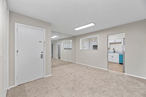 Tiny photo for 10369 Dearlove Road #2A, Glenview, IL 60025 (MLS # 12618909)