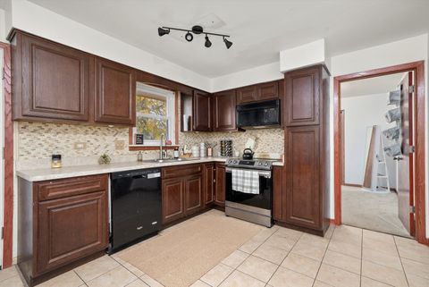 Tiny photo for 7228 S Oketo Avenue, Bridgeview, IL 60455 (MLS # 12513646)