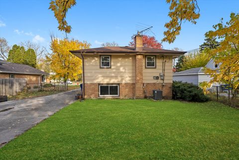 Tiny photo for 7228 S Oketo Avenue, Bridgeview, IL 60455 (MLS # 12513646)
