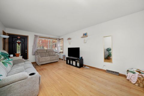 Tiny photo for 7228 S Oketo Avenue, Bridgeview, IL 60455 (MLS # 12513646)