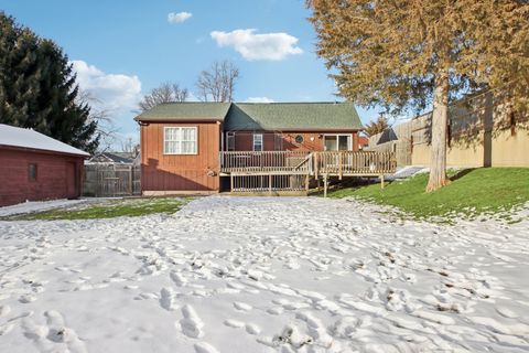 Tiny photo for 7709 E Sunset Drive, Wonder Lake, IL 60097 (MLS # 12559332)