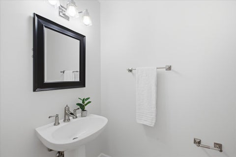 Tiny photo for 2943 N Lincoln Avenue #212, Chicago, IL 60657 (MLS # 12696616)