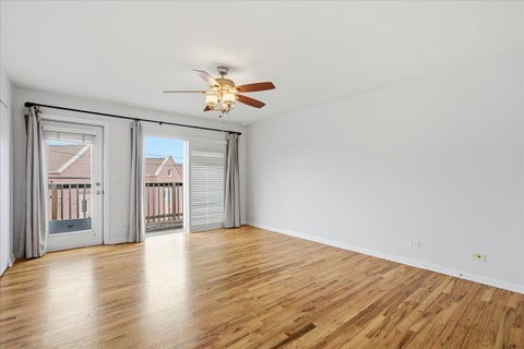 Tiny photo for 2943 N Lincoln Avenue #212, Chicago, IL 60657 (MLS # 12696616)