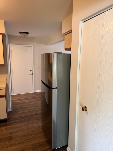 Tiny photo for 1933 N CHARTER POINT Drive, Arlington Heights, IL 60004 (MLS # 12758795)