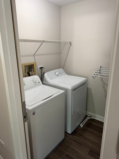 Tiny photo for 1933 N CHARTER POINT Drive, Arlington Heights, IL 60004 (MLS # 12758795)