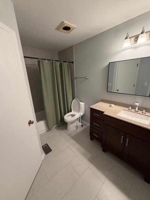 Tiny photo for 1933 N CHARTER POINT Drive, Arlington Heights, IL 60004 (MLS # 12758795)