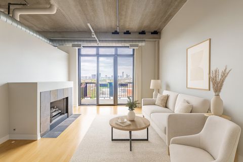 Tiny photo for 811 W 15th Place #806, Chicago, IL 60608 (MLS # 12518232)