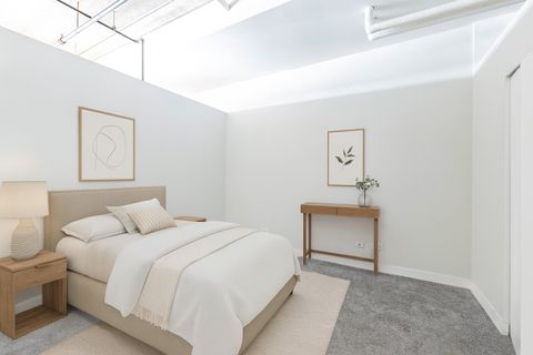 Tiny photo for 811 W 15th Place #806, Chicago, IL 60608 (MLS # 12518232)