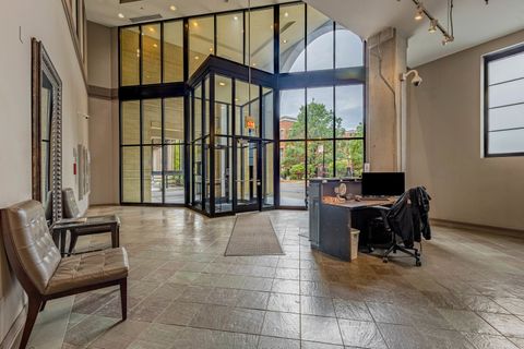 Tiny photo for 811 W 15th Place #806, Chicago, IL 60608 (MLS # 12518232)