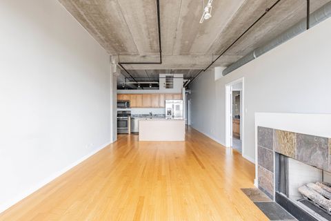 Tiny photo for 811 W 15th Place #806, Chicago, IL 60608 (MLS # 12518232)