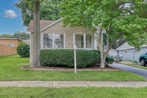 Photo of 947 Mason Avenue, Aurora, IL 60506 (MLS # 12684499)
