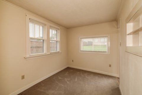 Tiny photo for 947 Mason Avenue, Aurora, IL 60506 (MLS # 12684499)