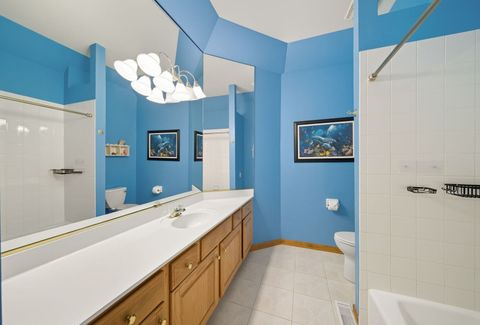 Tiny photo for 5727 Howard Avenue, La Grange Highlands, IL 60525 (MLS # 12469048)