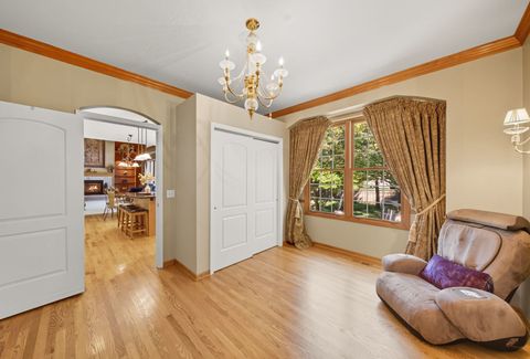 Tiny photo for 5727 Howard Avenue, La Grange Highlands, IL 60525 (MLS # 12469048)