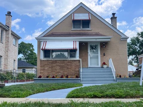 Tiny photo for 7427 TRIPP Avenue, Skokie, IL 60076 (MLS # 12548285)